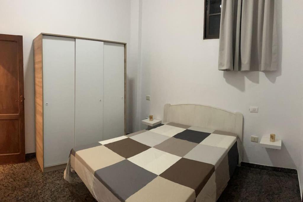 Apartamento En Ґран-Тарахаль Екстер'єр фото