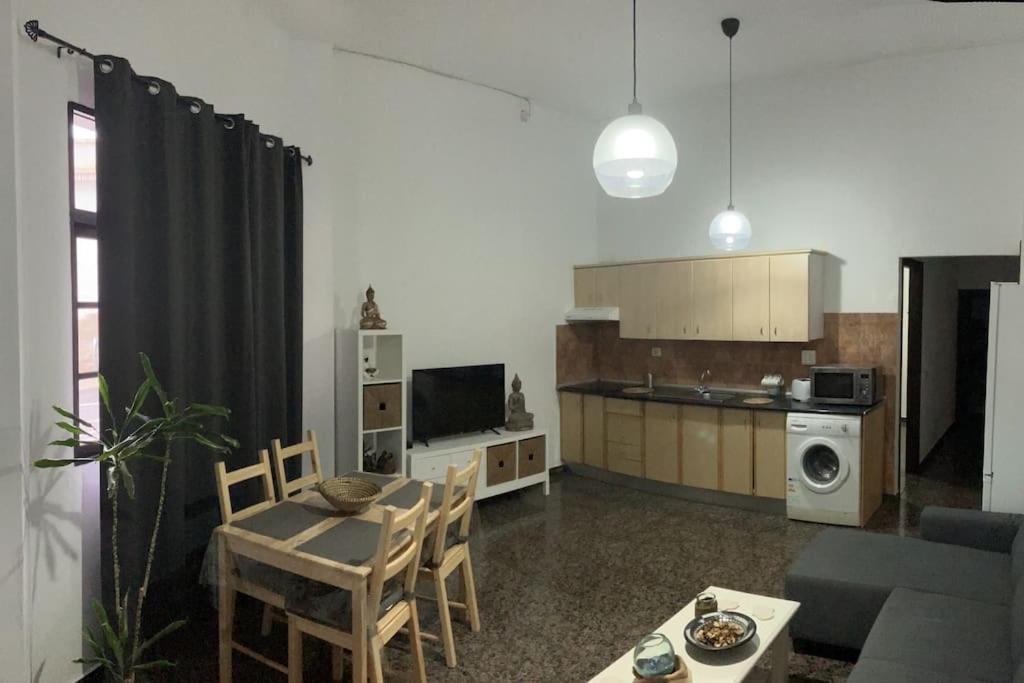 Apartamento En Ґран-Тарахаль Екстер'єр фото